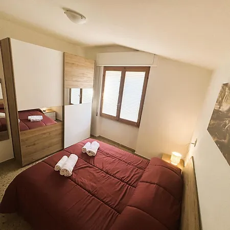 Casa Lorenzo برنزوني سول جاردا